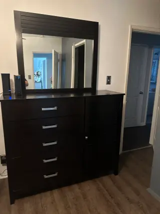 SE RENTA RECAMARA EN CASA FAMILIAR $950.00