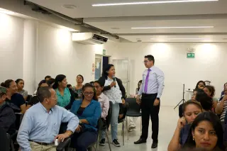 Curso de oratoria. aprenda a hablar en público como un líder.