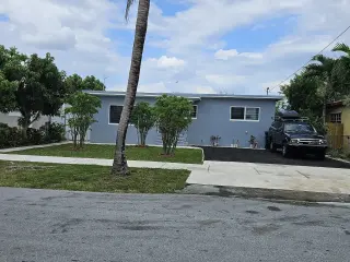 Westchester neighborhood / Bird road Highlands location