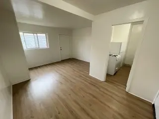 1 recamara en Cypress CA disponible ahora cocina y sala grandes