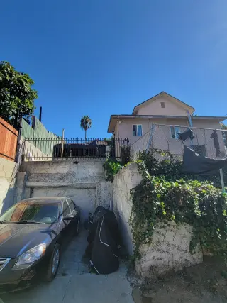 4 Units for sale  Los Angeles  $985000