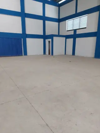 Arriendo 2 Naves de 900 m2 en Autopista De Las Américas