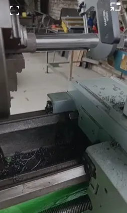 Torno de 1,5 mts.