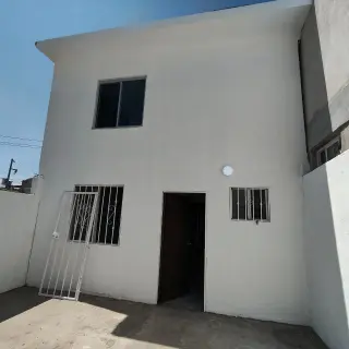 SE VENDE BONITA CASA PRIV. SAUCE EN JARDINES  DE AGUA CALIENTE
