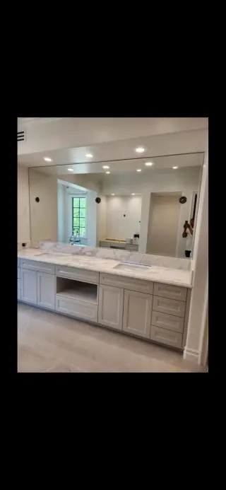 Dlg glass and mirror