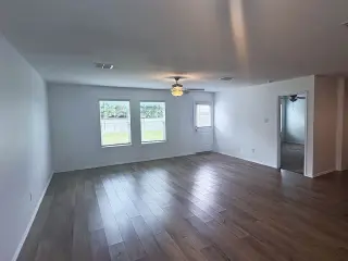 MOVE IN READY