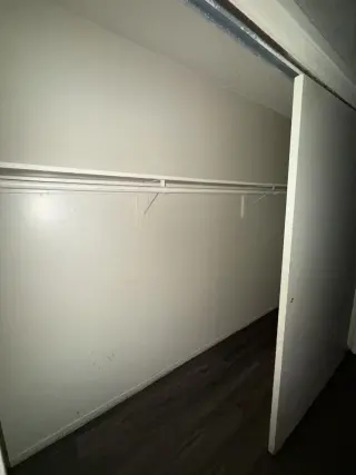 Habitación Espaciosa en Alquiler en Vecindario Tranquilo