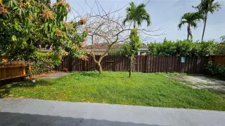 Casa 3/2 Remodelada FOR RENT