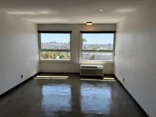STUDIOS STARTING AT $1,575 IN DTLA - Summer Special