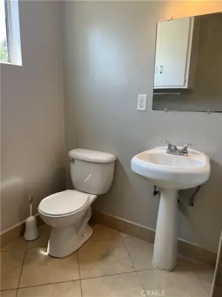 1 Rec 1 Bano Hayward CA