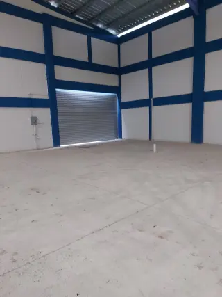 Arriendo 2 Naves de 900 m2 en Autopista De Las Américas