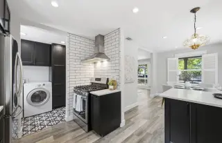 SINGLE FAMILY HOME