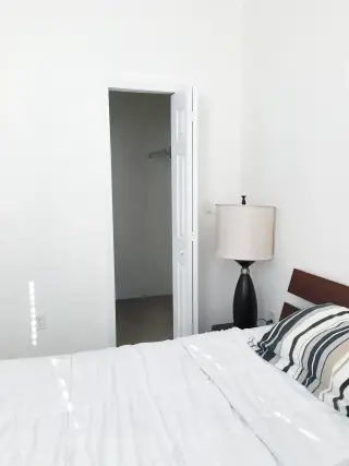 Cómoda habitación en Doral – Lista para Mudarse
