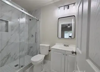 2  recámaras y 2 baños, con un diseño