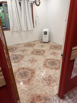 Tengo un cuarto para rental por Disneyland