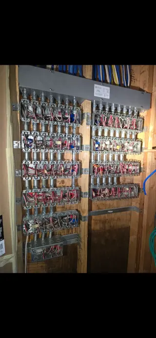 Ofresco mis servicios como electricista