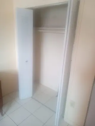 Se renta cuarto privado west Hialeah