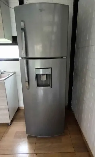 Vendo nevera Whirlpool Nofrost