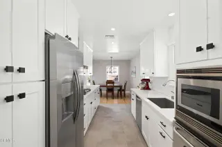 Super cute Winnetka charmer that has been tastefully renovated!