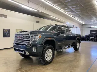2025 GMC Sierra 2500HD Denali HD Crew Cab – Premium Luxury Heavy-Duty Truck!