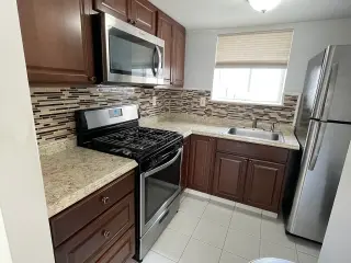 Carl house rental property