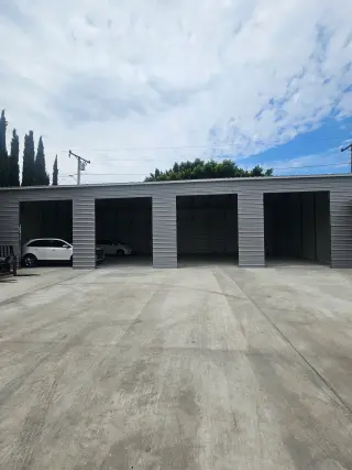 Warehouse for rent