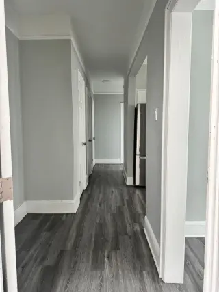 Apartamento 2 Dormitorios, Segundo piso Cerca Tren 7