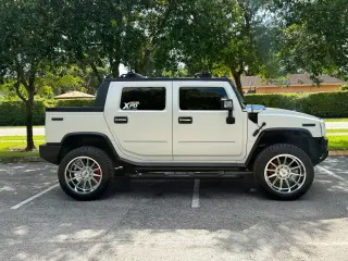 2006 Hummer H2 SUT Pickup V8 6.0L – Disponible con Financiamiento
