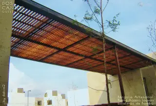 Pérgola Artesanal fabricada a medida, de Cuatro Acabados, -4akva2-