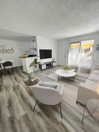 FLEXIBLE LEASE TERMS!!! Renovated Apartments W/ Modern Features + Appliances