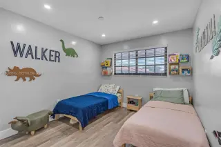 Se Renta Towhouse, totalmente renovado y listo para habitar.