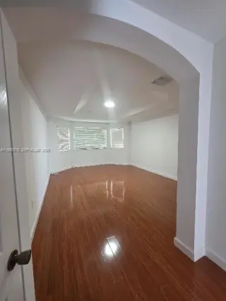 ** Property for Sale in Doral**