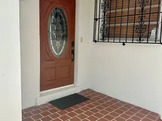 Beutifully renovated home !!!
