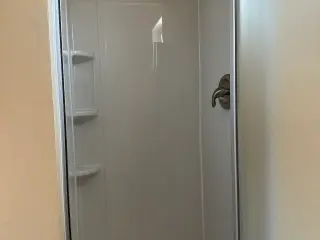 Estudio Nuevo $1,400 East LA | Cocina, A/C y Servicios