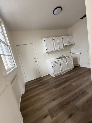 Ofrezco mis servicios de pintura y remodelación de apartamentos.