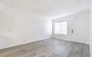 Renovated 1BD/1BA w/ Stainless Steel Appliances