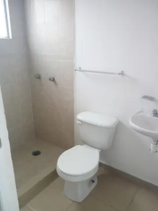 RENTA CASA EN REAL SOLARE