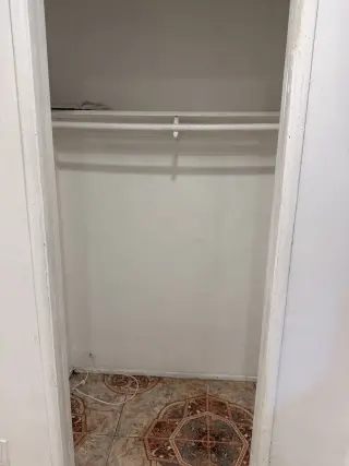 Tengo un cuarto para rental por Disneyland