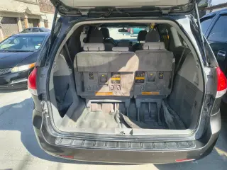2013 TOYOTA SIENNA LE 3.5