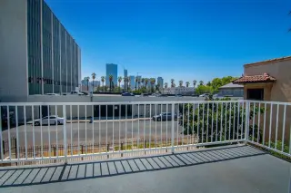 Apartamento de 1 Recamara en S Burlington Ave $1,595 - Pico-Union