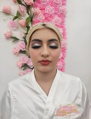 Clases y Servicios de Belleza Personalizados