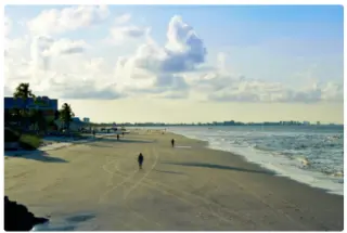 ¡Muévete a Fort Myers! ¡Disfruta de las vistas a la playa!
