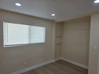Apartment for Rent - 2BR Unit with Updated Kitchen & Private Patio