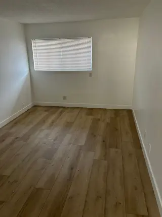 1 Bedroom with 2 Bathrooms, YES at Boyle Heights!!!!!!!!