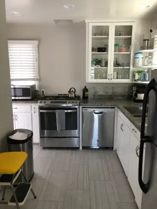 Cozy 2 Bedroom and 1 Bathroom