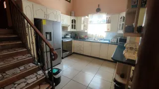 Alquiler habitación amueblada en casa completamente equipada