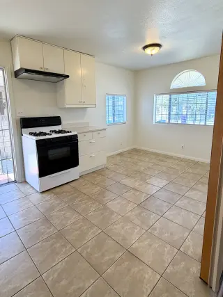 Casa por Renta en Long Beach 2 recámaras 1 Baño $3000/mes