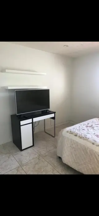 Rento eficiency y habitación