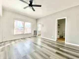 ¡Estudio Económico en Pico Union – Disponible Ahora! $1295 y 2 meses gratis