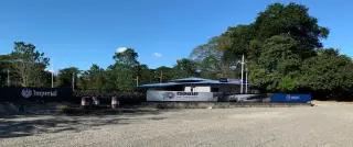 Se vende amplio local comercial, en el cruce de 27 de Abril, Guanacaste.